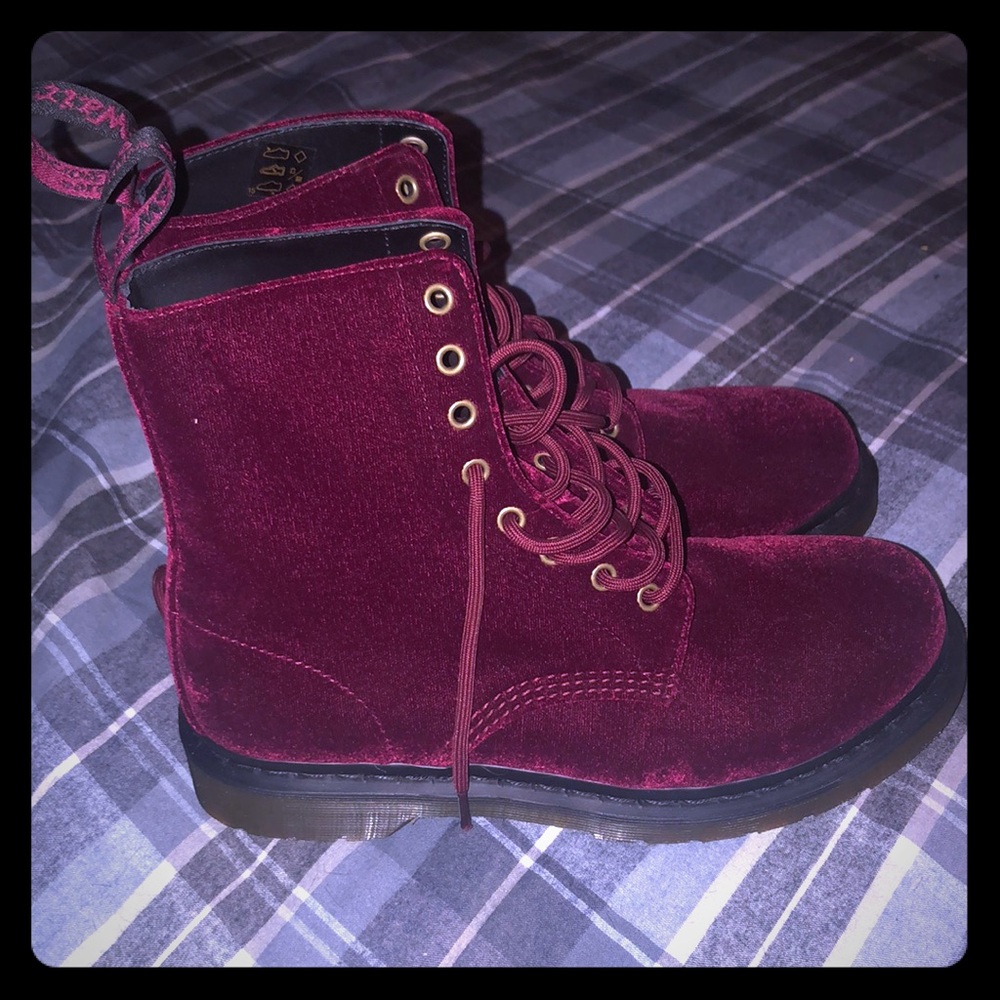 EUC Burgundy Velvet Dr. Martens